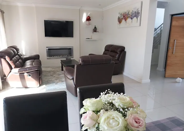 Lnd Guest House