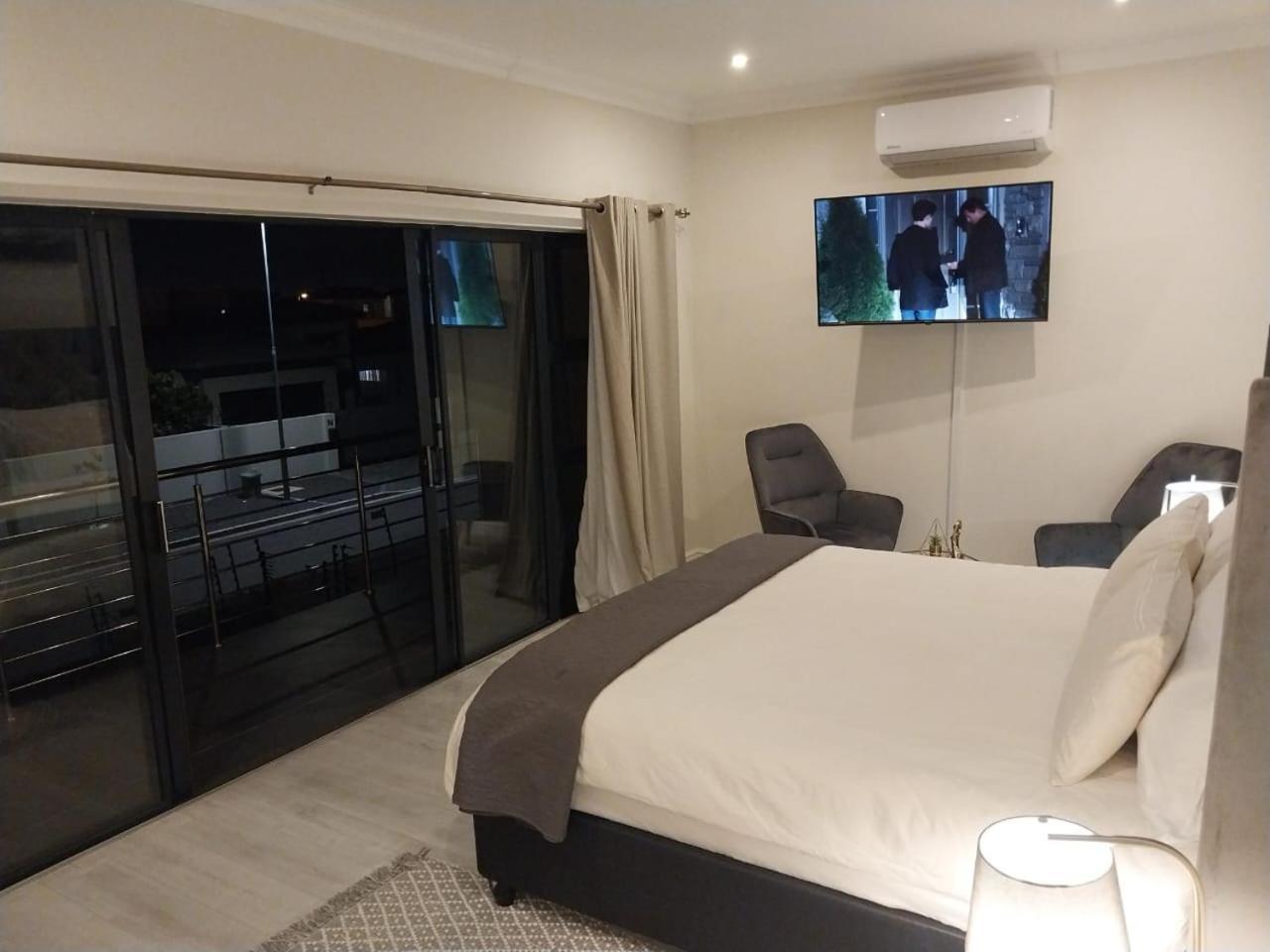 Lnd * Bloubergstrand